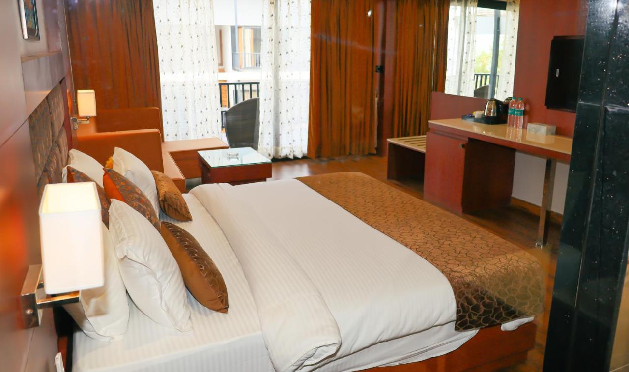 Oralia Resort Ashvem Beach Extérieur photo