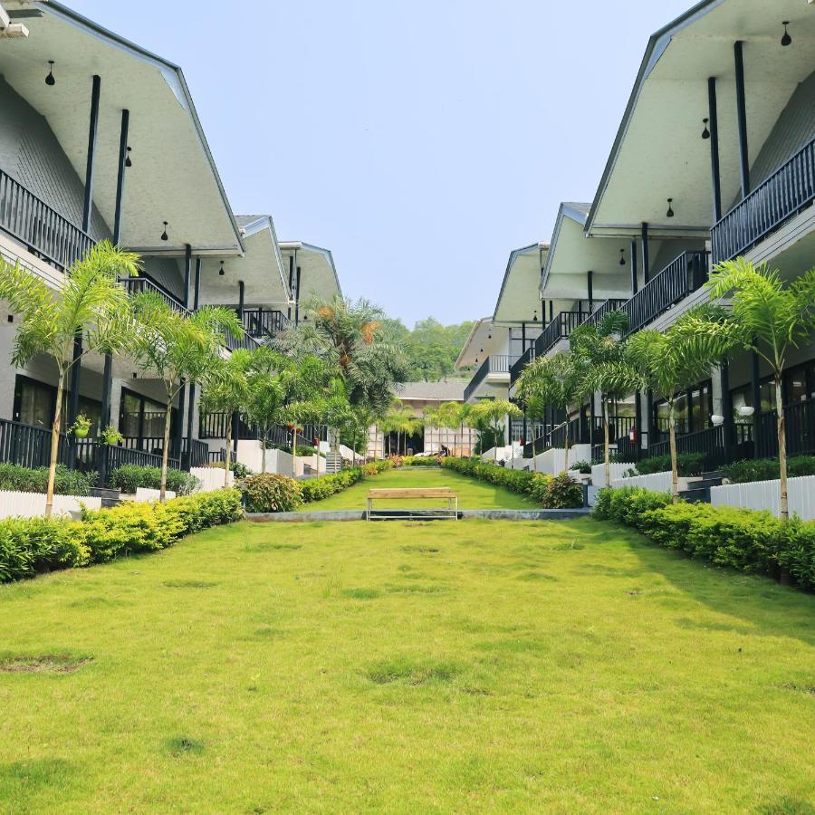 Oralia Resort Ashvem Beach Extérieur photo